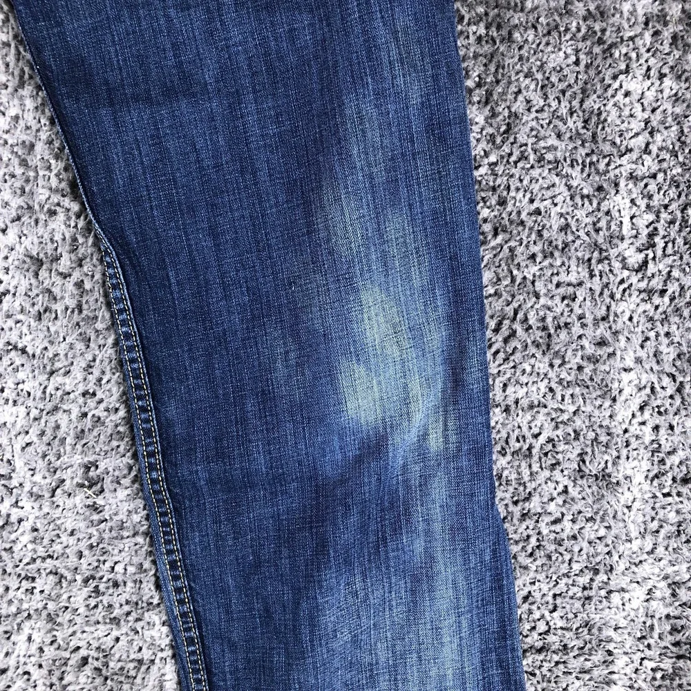 Levis 505 Jeans Mens 38x34 Blue Regular Fit Straight Leg Denim Med Wash Casual